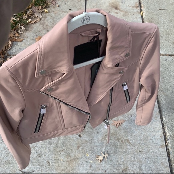 All Saints Rift cropped biker jacket pink size US4

• Size: 4 All Saints - Picture 7 of 12